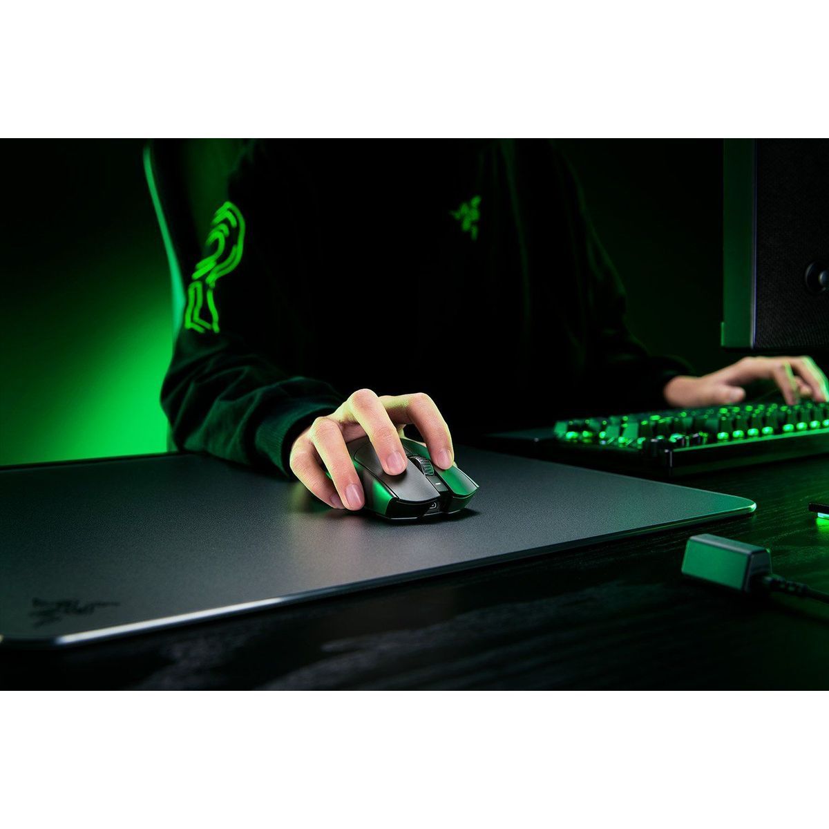 Игровая мышь Razer Viper V3 Pro - Black Razer Viper V3 Pro Black Gaming Mouse RZ01-05120100-R3G1