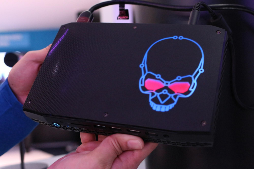 intel-hades-canyon-nuc-ces-2018-002.jpg